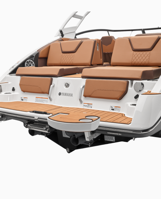 252SD-SWIM UP STERN SEATING-3.png