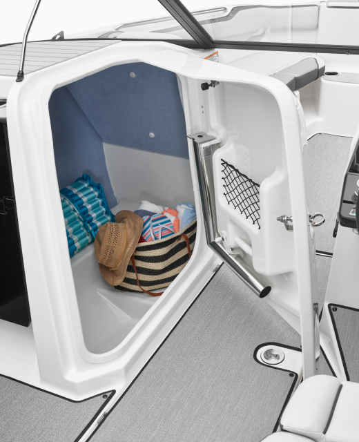 SX250-PORTSIDE STORAGE COMPARTMENT.png
