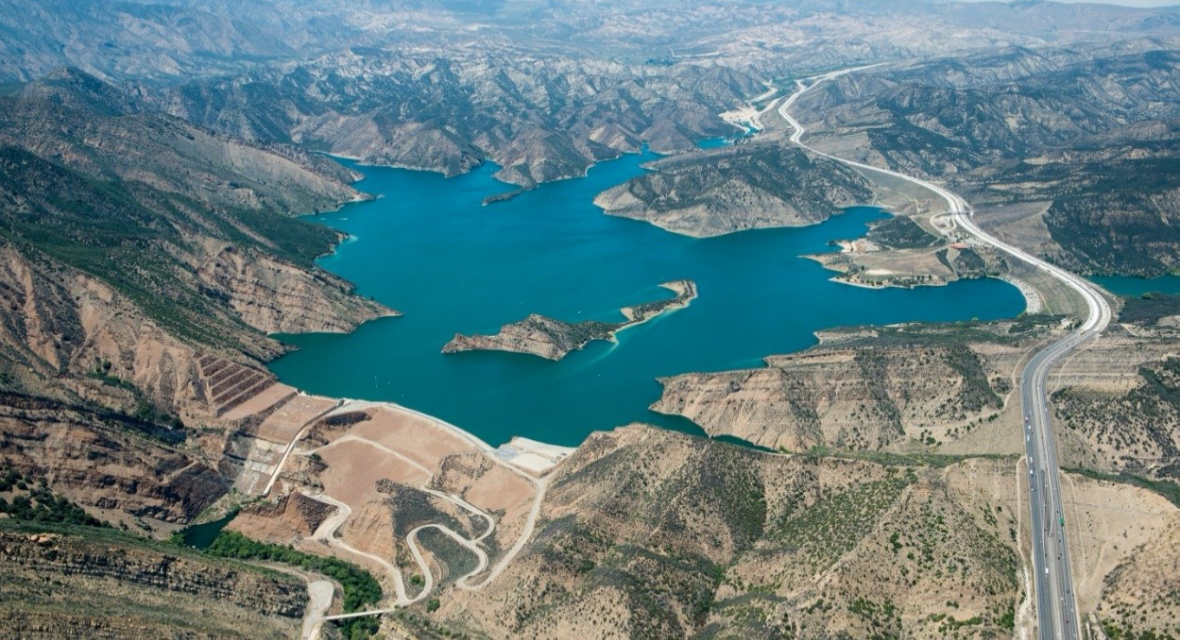 Pyramid Lake and Dam